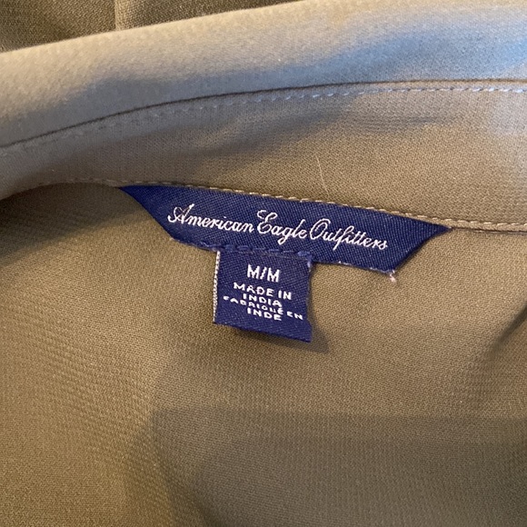 AEO American Eagle Outfitters Collared Button Down Peplum Blouse Olive Medium - Picture 4 of 4